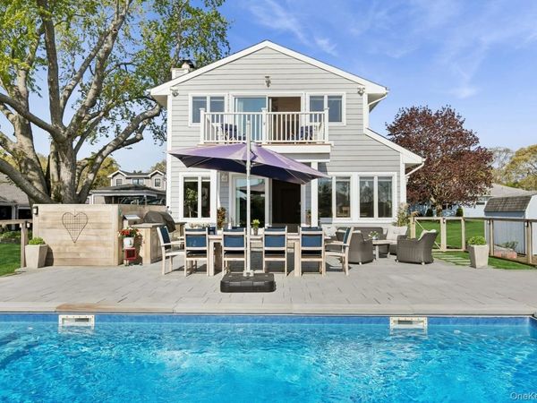 81 Beach Road, Aquebogue, NY 11931