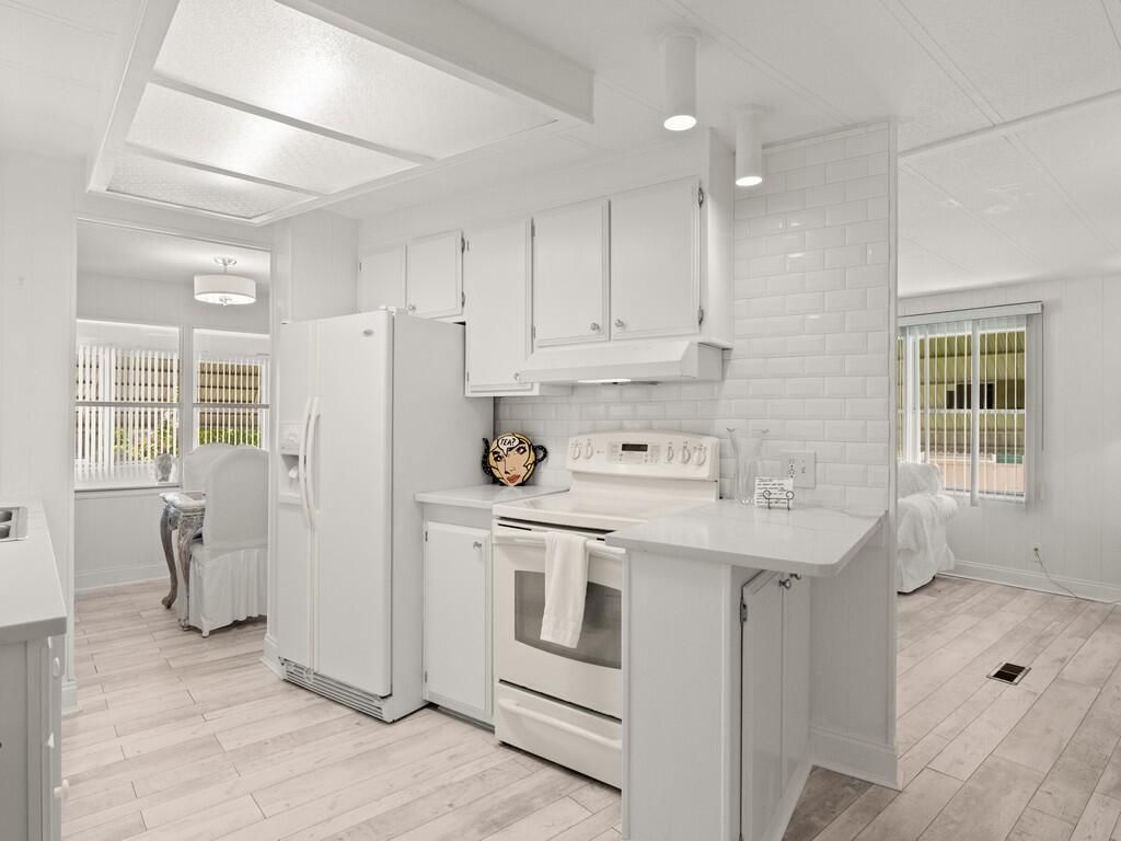 125 La Vaughn Circle, Jensen Beach, FL 34957 Photo