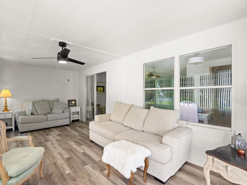 125 La Vaughn Circle, Jensen Beach, FL 34957 Photo