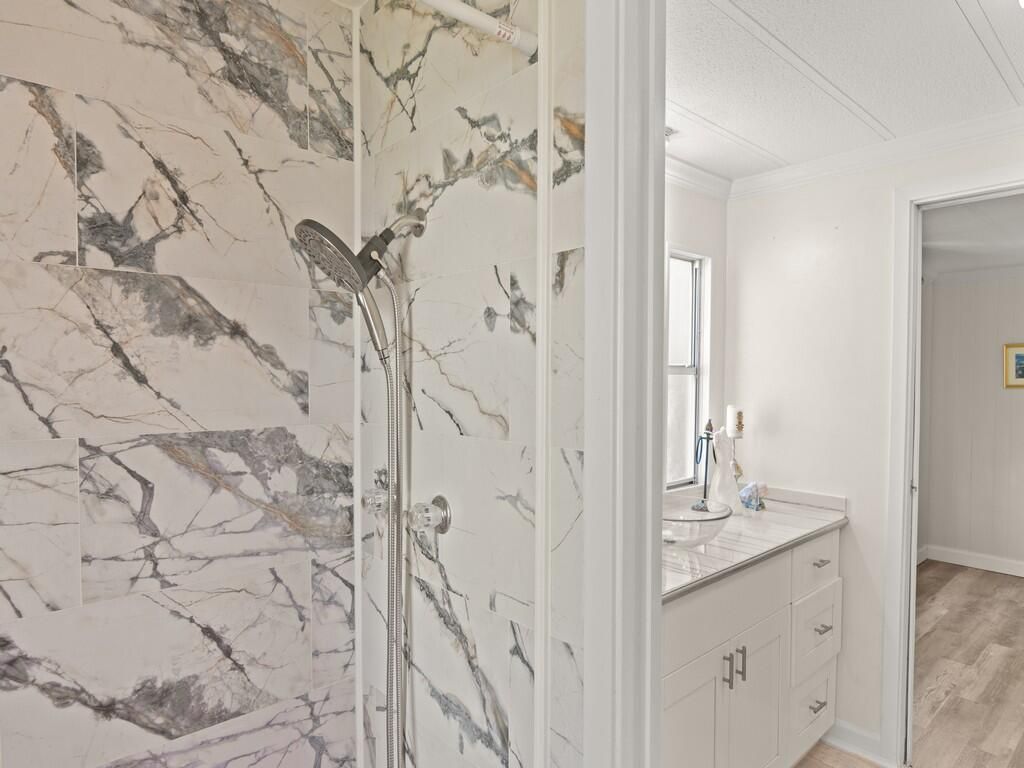 125 La Vaughn Circle, Jensen Beach, FL 34957 Photo