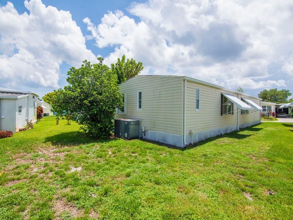 125 La Vaughn Circle, Jensen Beach, FL 34957 Photo