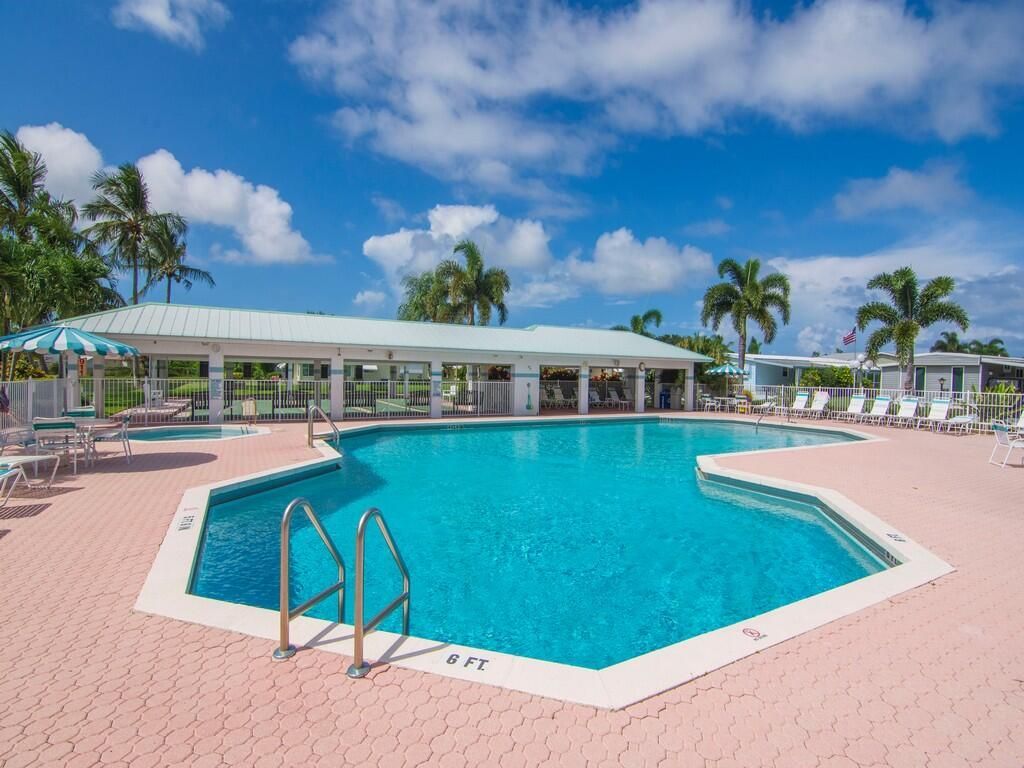 125 La Vaughn Circle, Jensen Beach, FL 34957 Photo