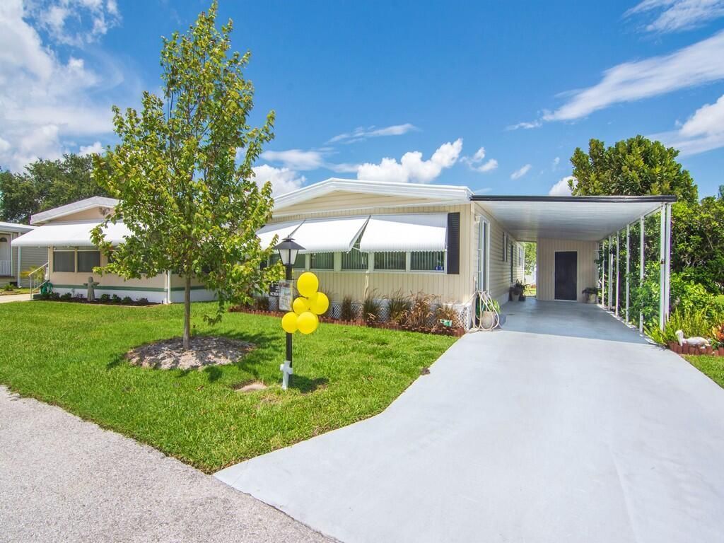 125 La Vaughn Circle, Jensen Beach, FL 34957 Photo