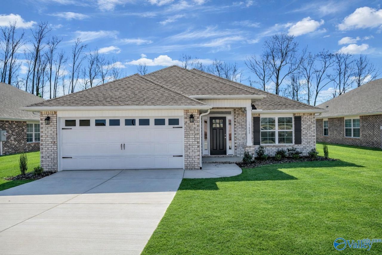 111 Sidney Ruth Drive, New Market, AL 35761 Main Photo