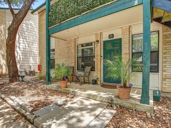 1624 Aquarena Springs DR, Unit B115, San Marcos, TX 78666