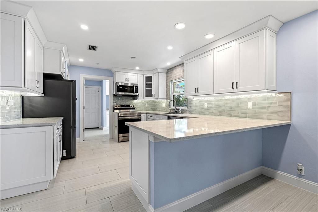 5514 SW 9th Ave, Cape Coral, FL 33914 Photo