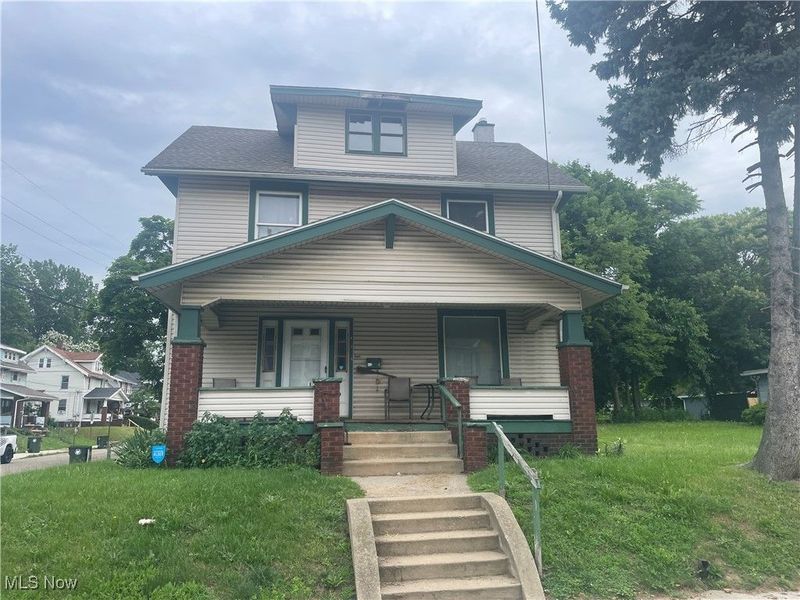 1221 9th Street NW, Canton, OH 44703 Photo 1