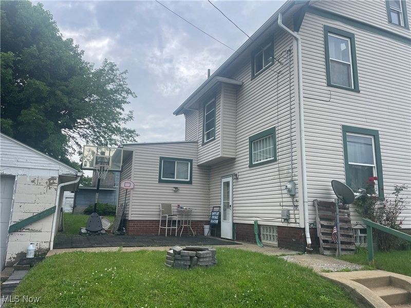 1221 9th Street NW, Canton, OH 44703 Photo 2