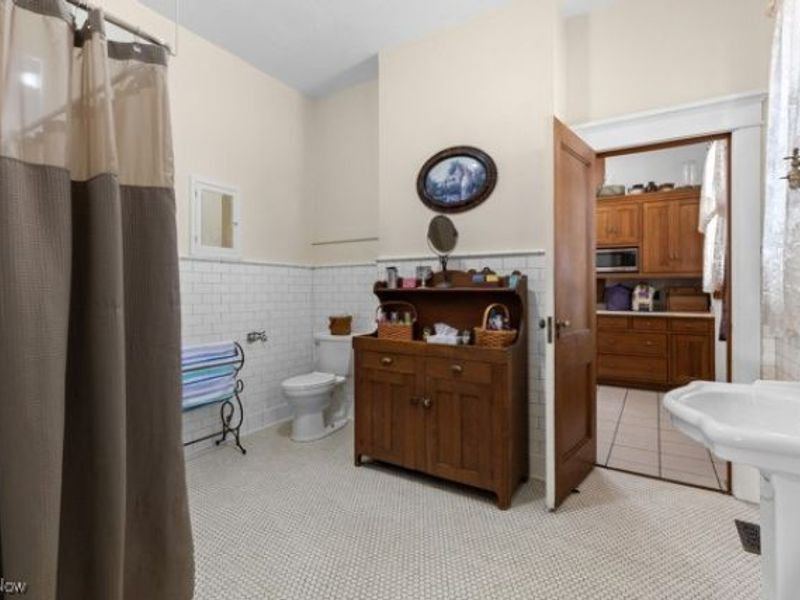 121 Maple Avenue, Bethesda, OH 43719 Photo 22