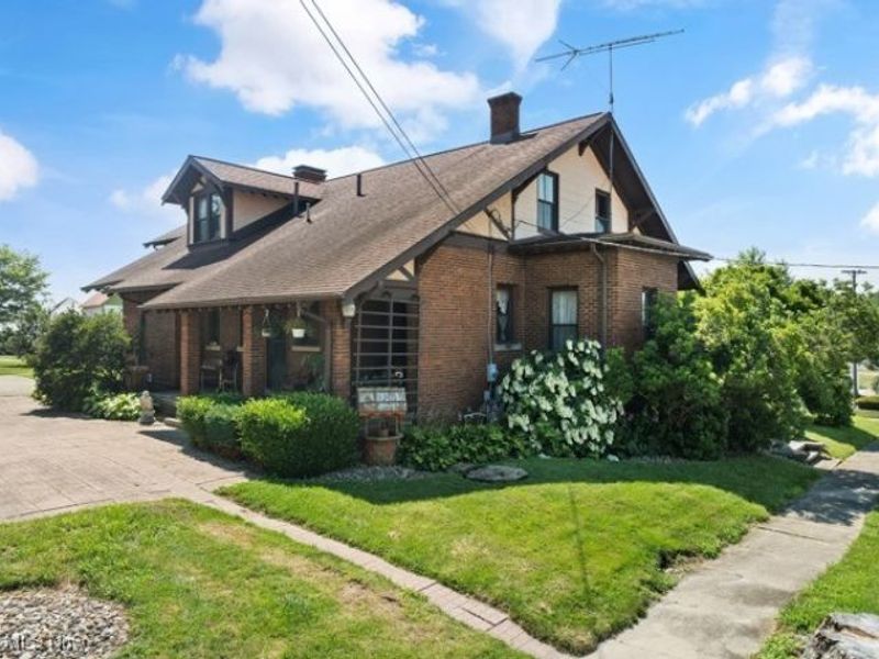 121 Maple Avenue, Bethesda, OH 43719 Photo 8