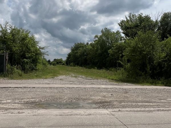 W Grimes, Fairfield, IA 52556