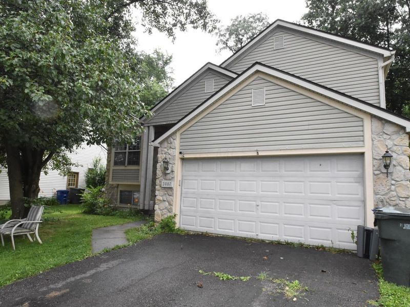 3887 Highland Bluff Drive, Groveport, OH 43125 Photo 1