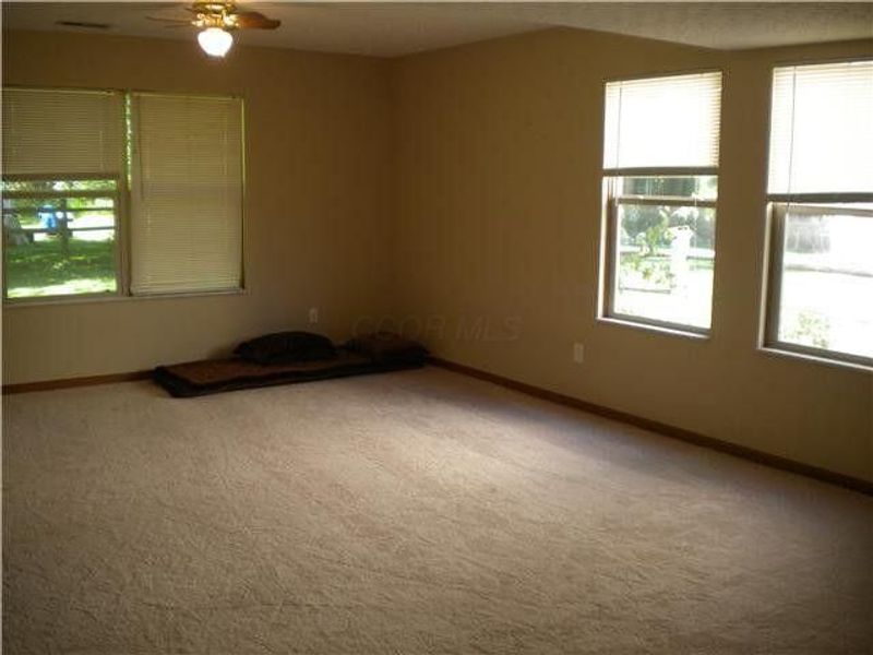 3887 Highland Bluff Drive, Groveport, OH 43125 Photo 12