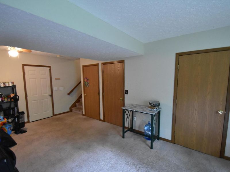 3887 Highland Bluff Drive, Groveport, OH 43125 Photo 13