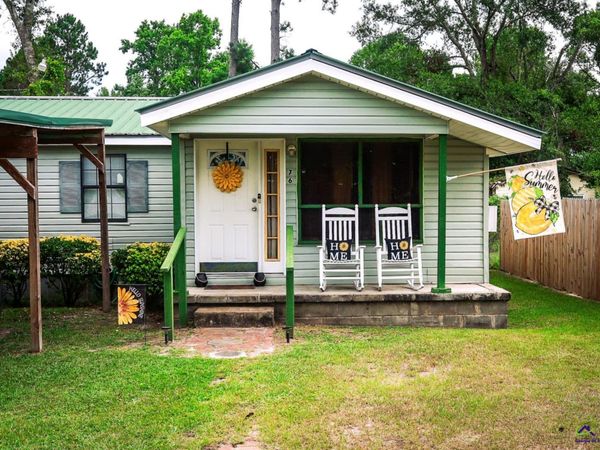 76 E Grant Street, McRae, GA 31055