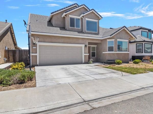 572 St Helena Drive, Newman, CA 95360