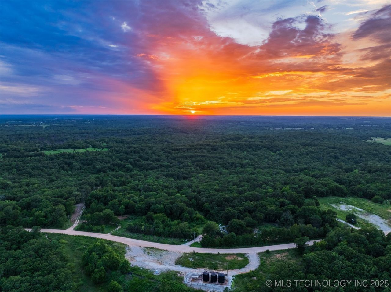 1 N County Road 3570, Seminole, OK 74868 Main Photo