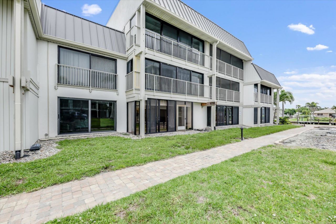 760 Sextant Dr, Unit 321, Sanibel, FL 33957 Photo