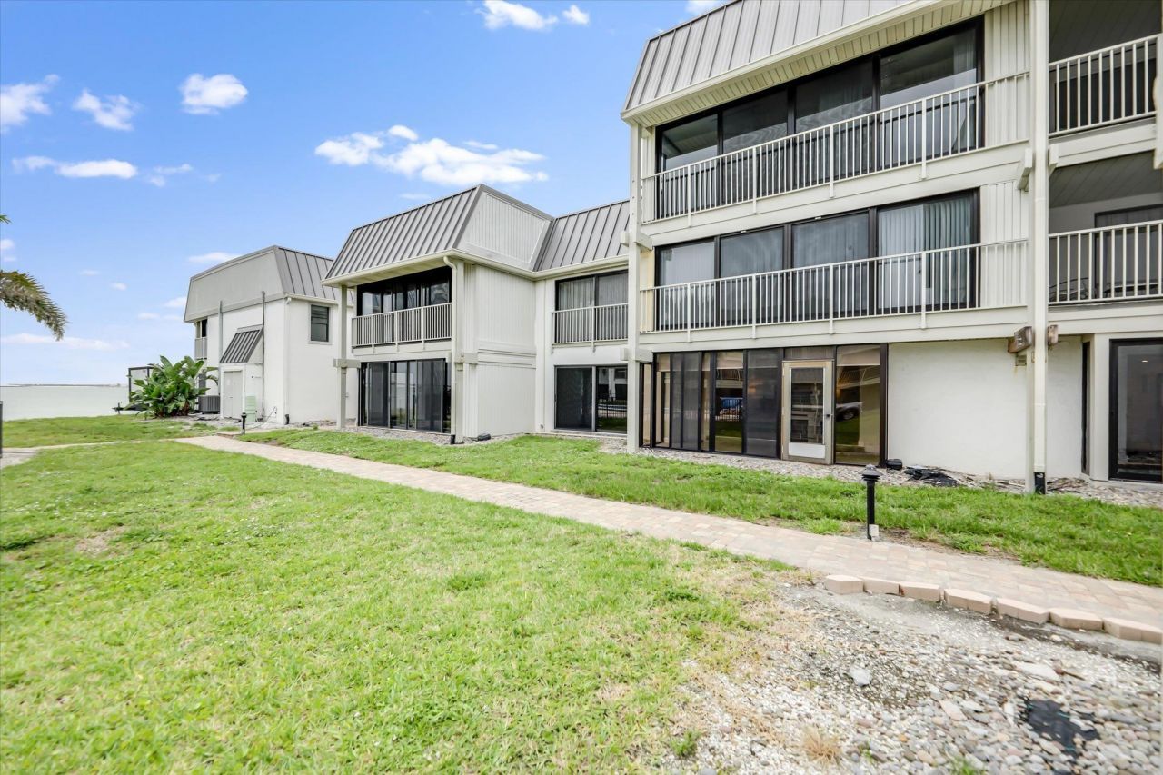 760 Sextant Dr, Unit 321, Sanibel, FL 33957 Photo