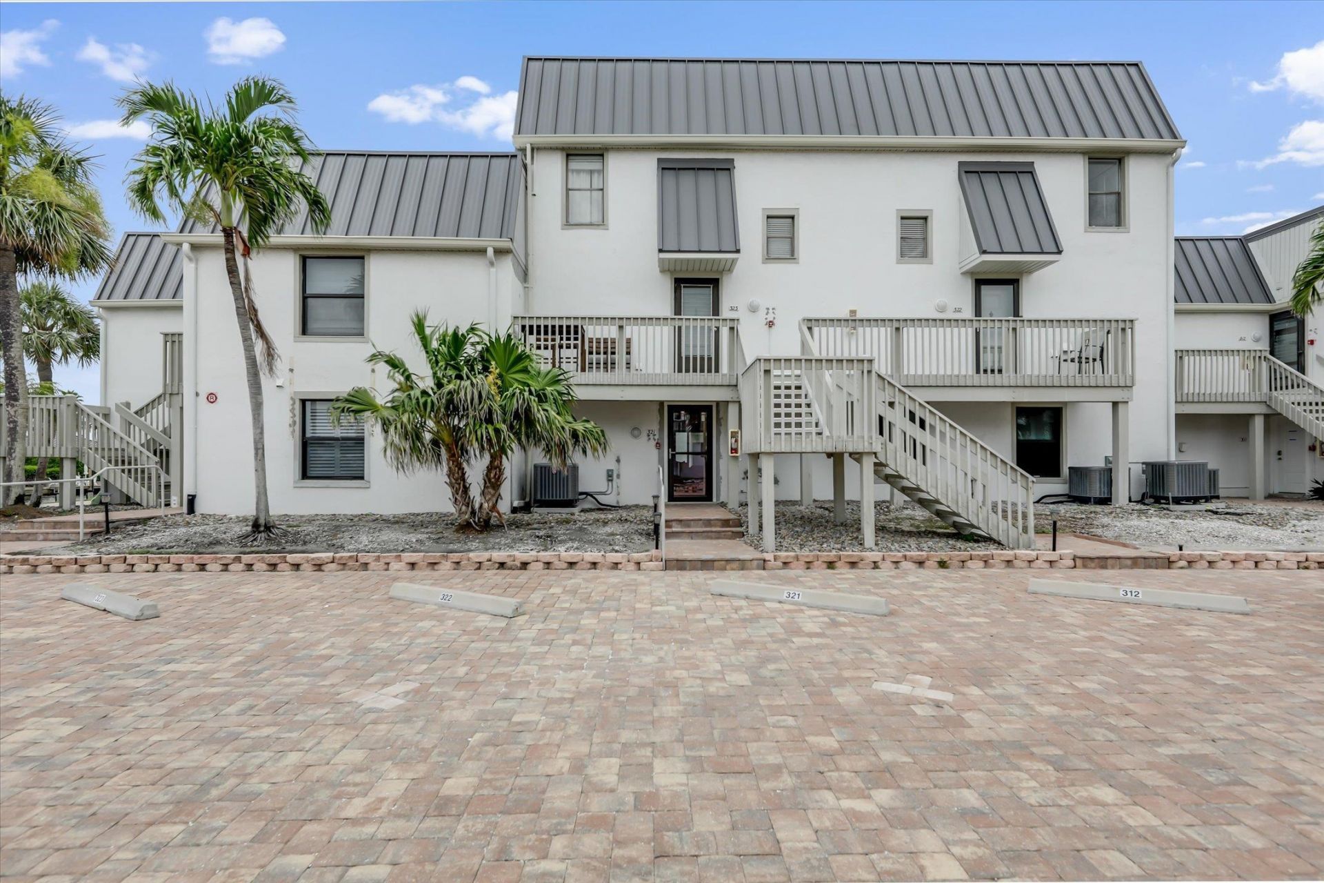 760 Sextant Dr, Unit 321, Sanibel, FL 33957 Photo