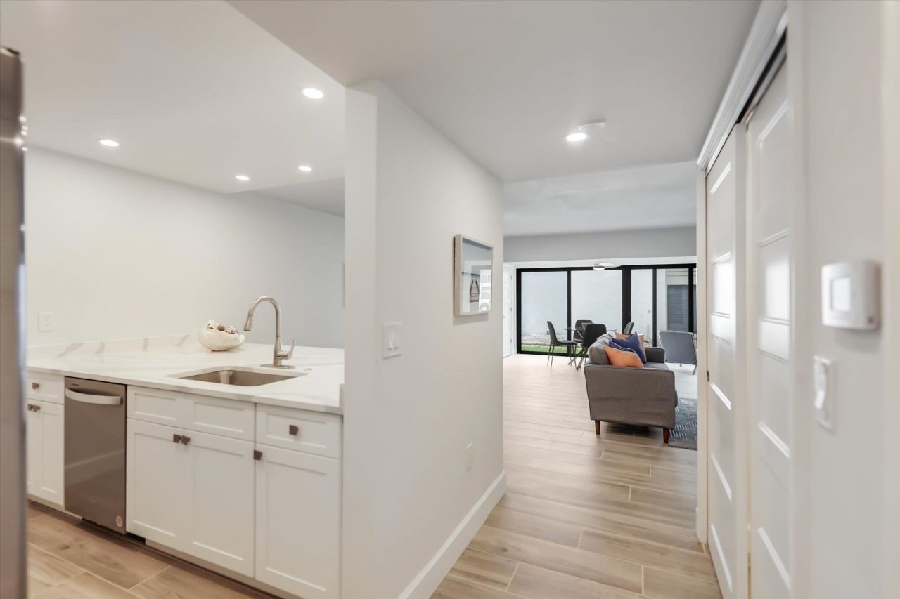 760 Sextant Dr, Unit 321, Sanibel, FL 33957 Photo