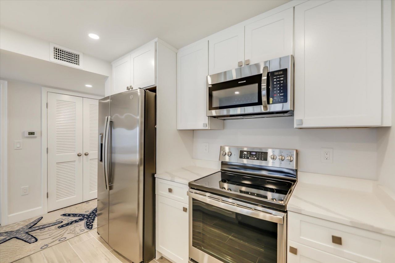 760 Sextant Dr, Unit 321, Sanibel, FL 33957 Photo