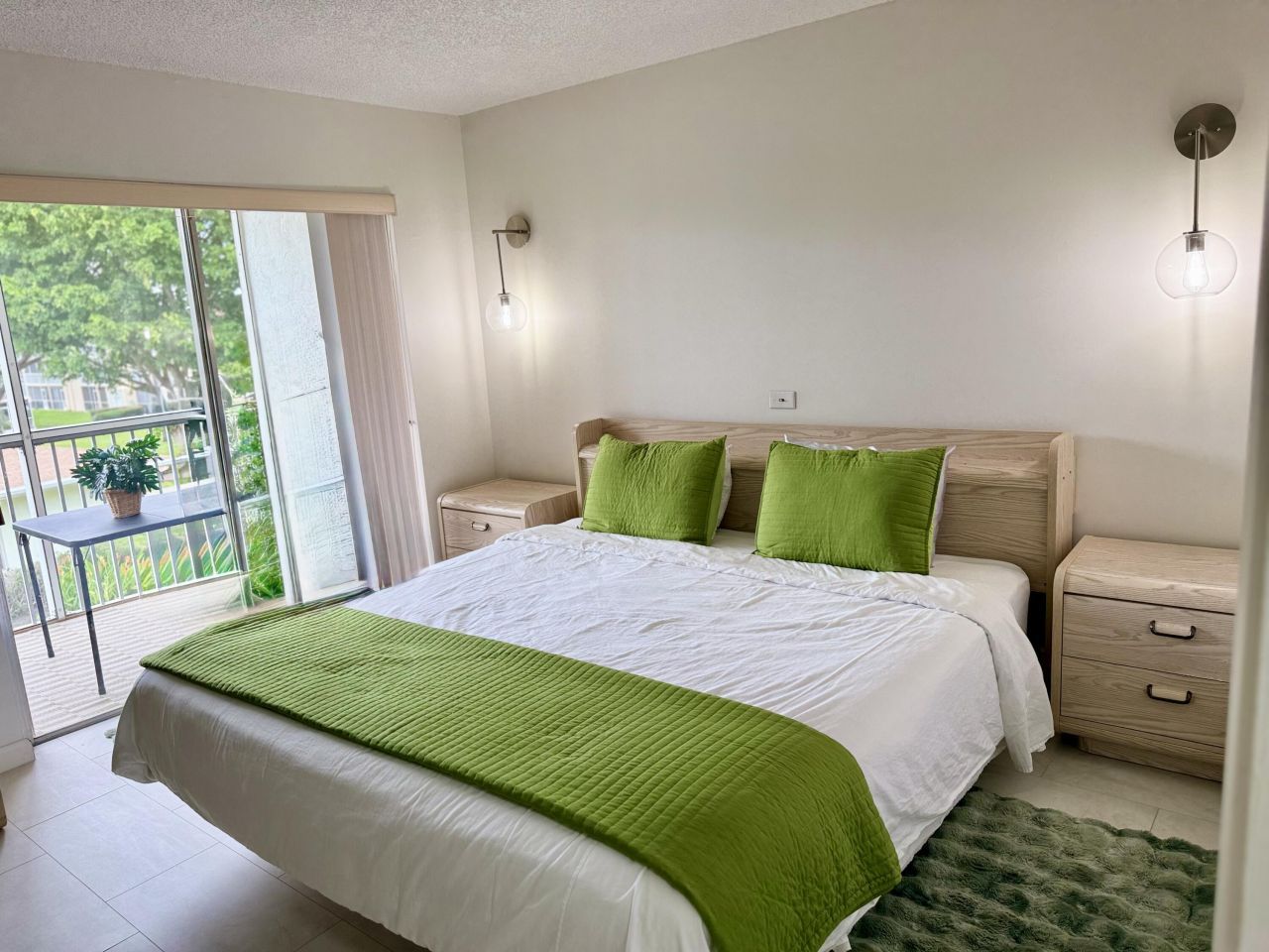 200 Village Green Circle E, Unit 310, Palm Springs, FL 33461 Photo