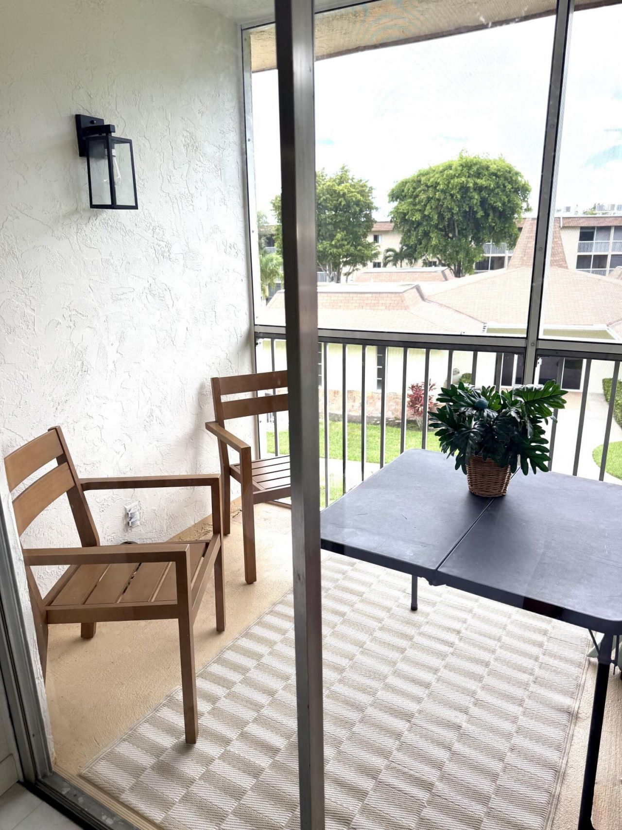 200 Village Green Circle E, Unit 310, Palm Springs, FL 33461 Photo