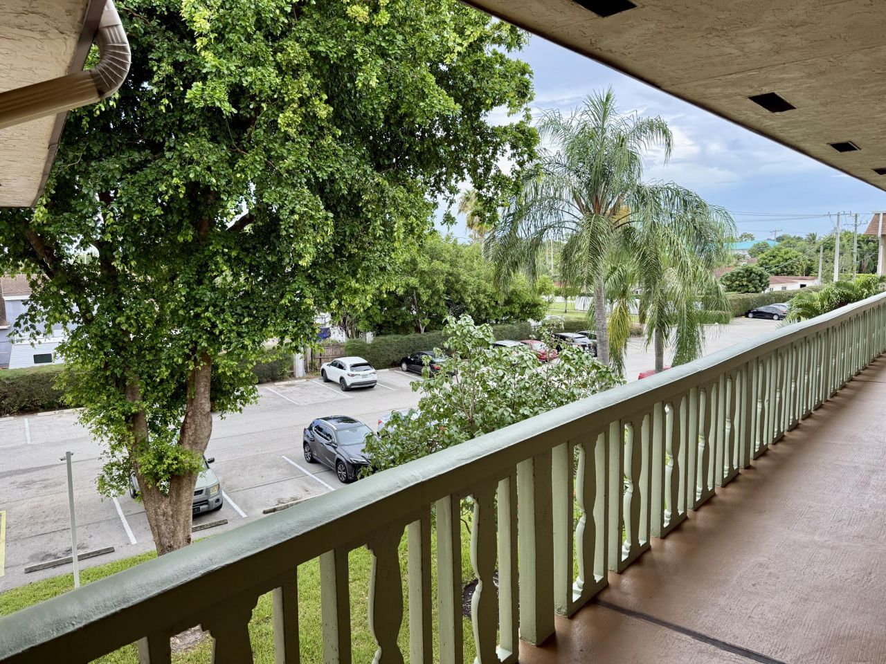 200 Village Green Circle E, Unit 310, Palm Springs, FL 33461 Photo