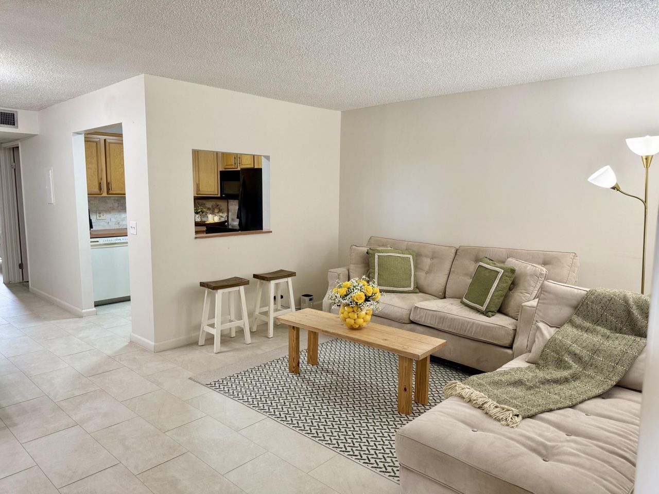 200 Village Green Circle E, Unit 310, Palm Springs, FL 33461 Photo