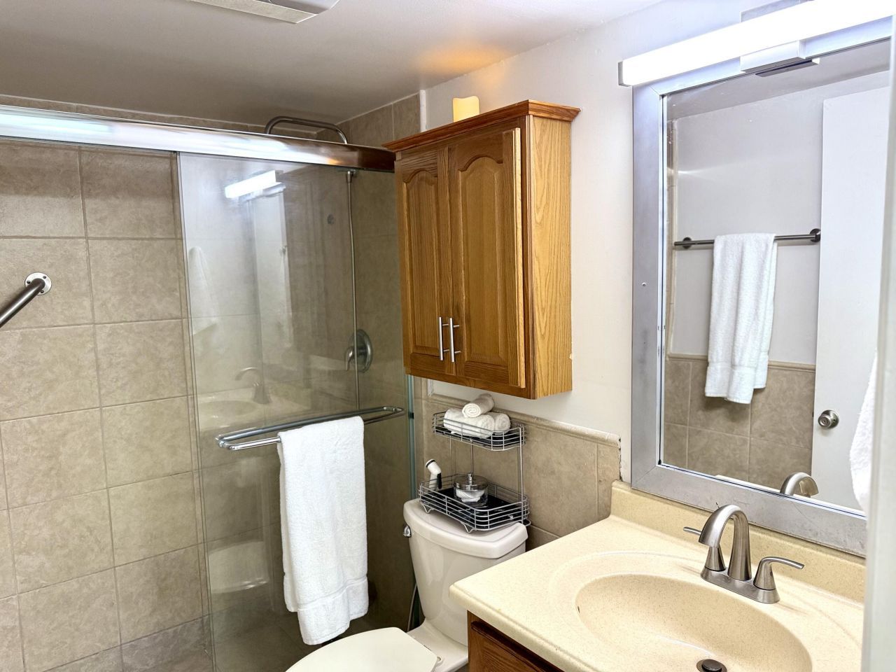 200 Village Green Circle E, Unit 310, Palm Springs, FL 33461 Photo