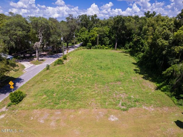 1009 CLEMONS Lane, Crescent City, FL 32112