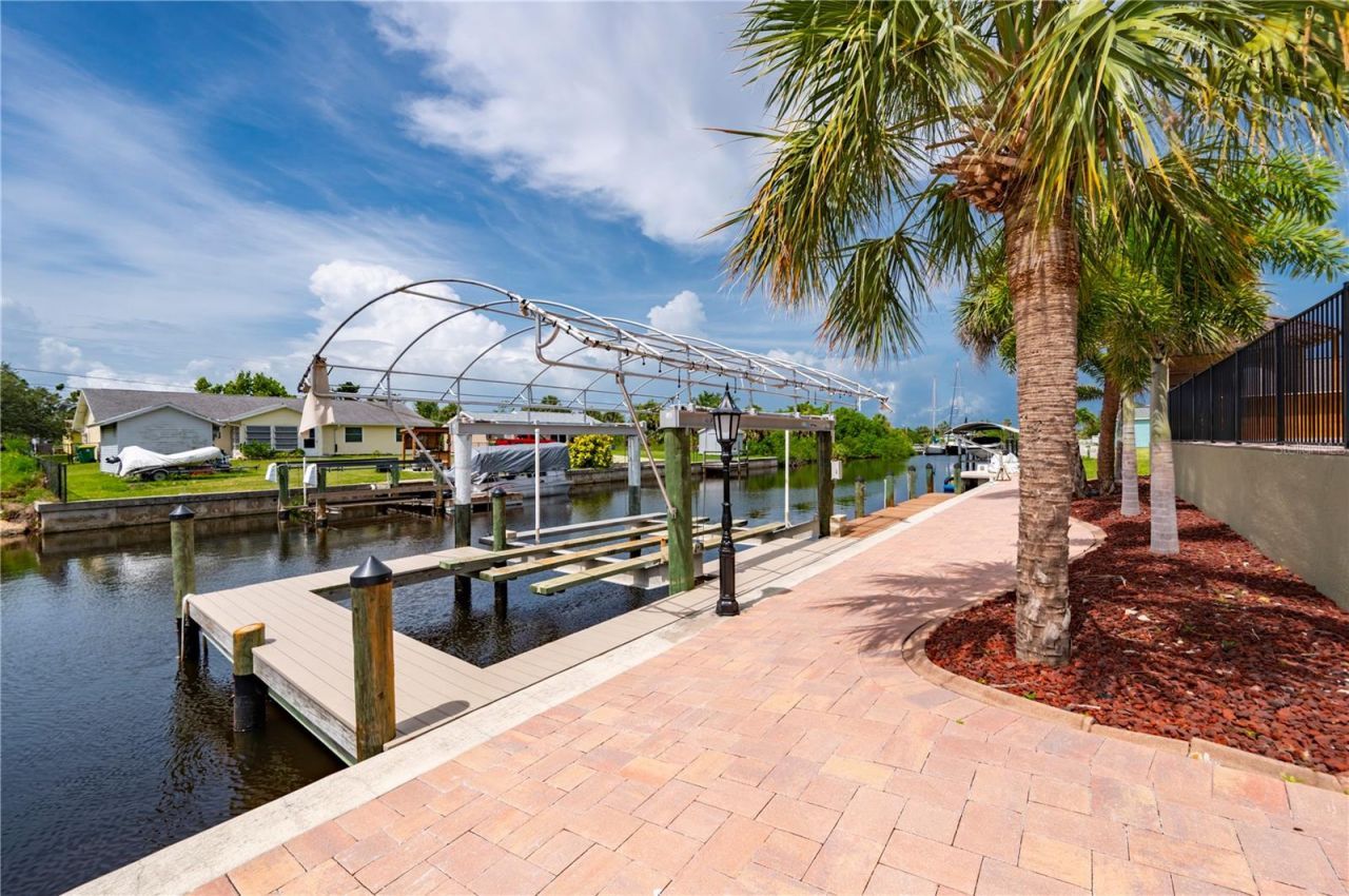 18189 Ohara Drive, Port Charlotte, FL 33948 Photo