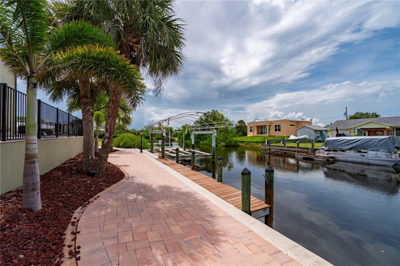 18189 Ohara Drive, Port Charlotte, FL 33948 Photo