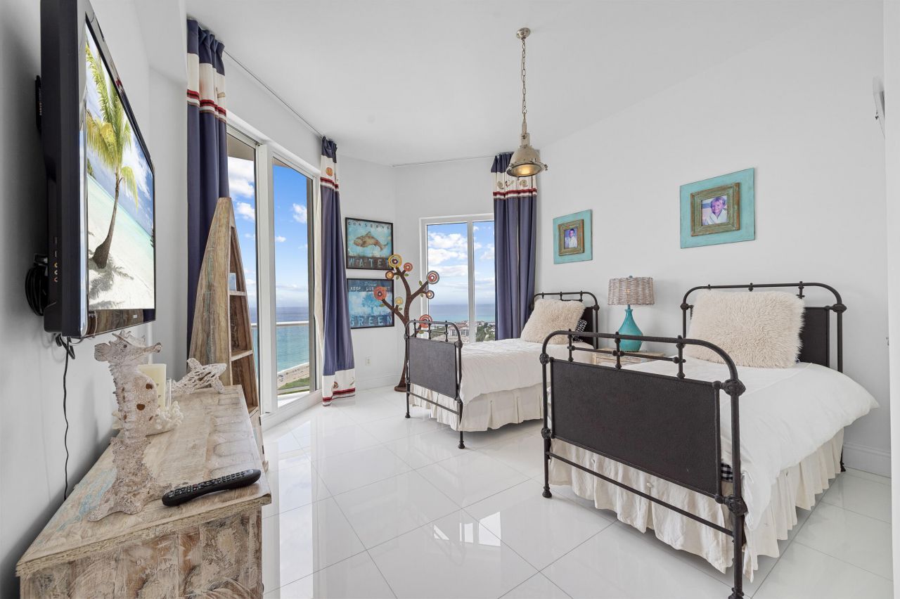2700 N Ocean Drive, Unit Ph4b, Singer Island, FL 33404 Photo