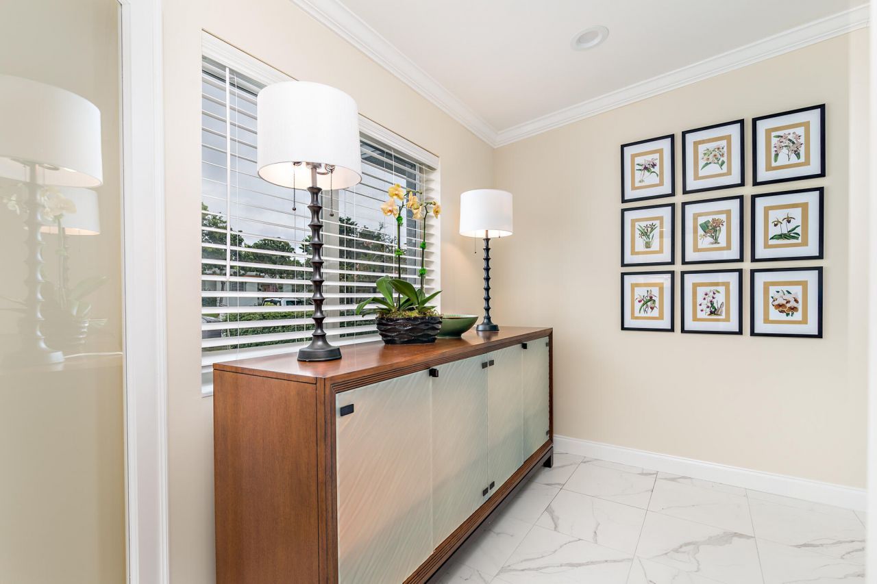 369 Valley Forge Road, West Palm Beach, FL 33405 Photo