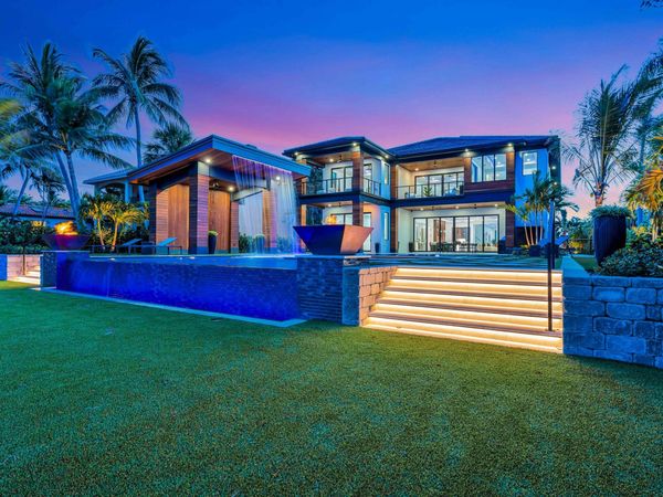 416 S Lake Drive, Lantana, FL 33462