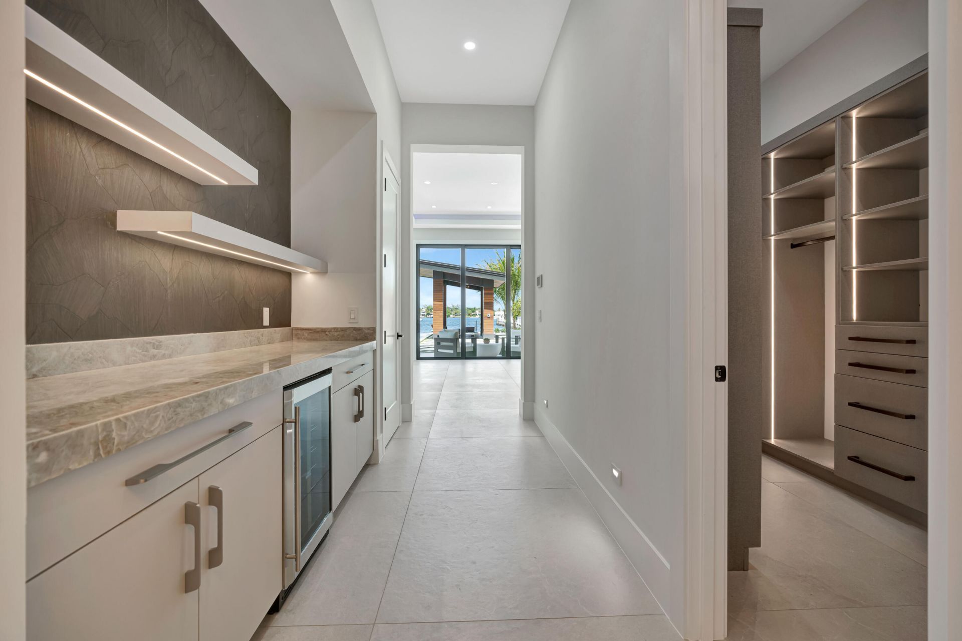 416 S Lake Drive, Lantana, FL 33462 Photo