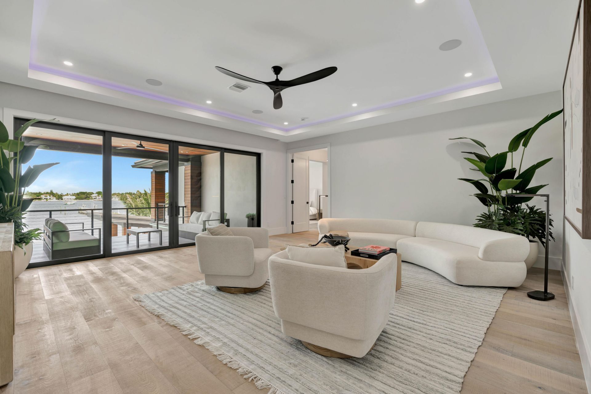 416 S Lake Drive, Lantana, FL 33462 Photo