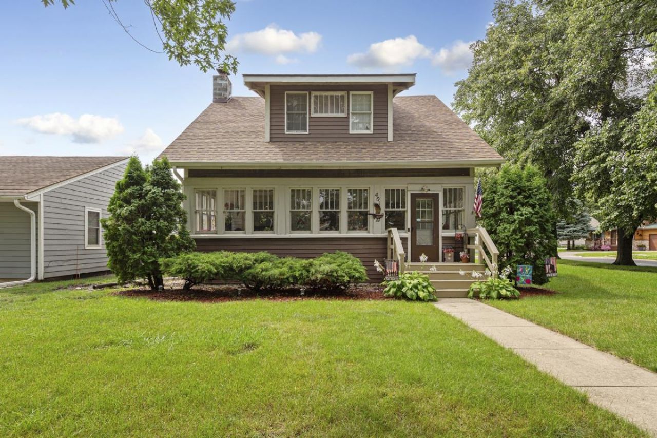 401 Madison Street, Emmetsburg, IA 50536 Main Photo