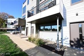 18875 Riversouth Terrace, Fairview Park, OH 44126