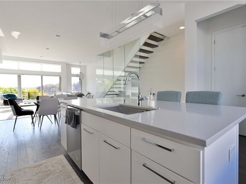 18875 Riversouth Terrace, Unit 35, Fairview Park, OH 44126 Photo 10