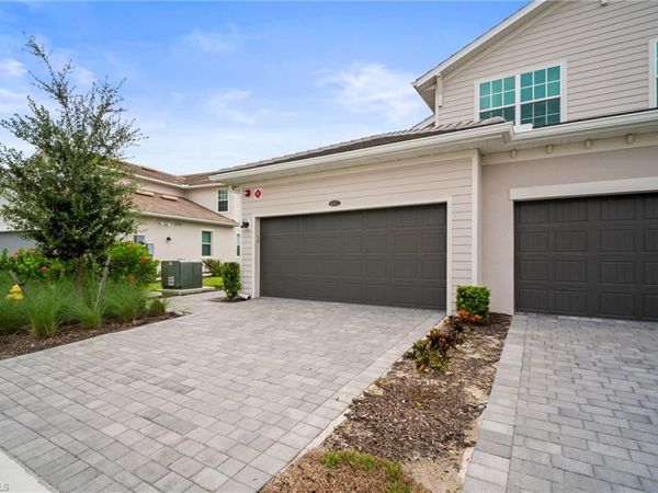 15919 Grassland LN, Unit 4211, Babcock Ranch, FL 33982