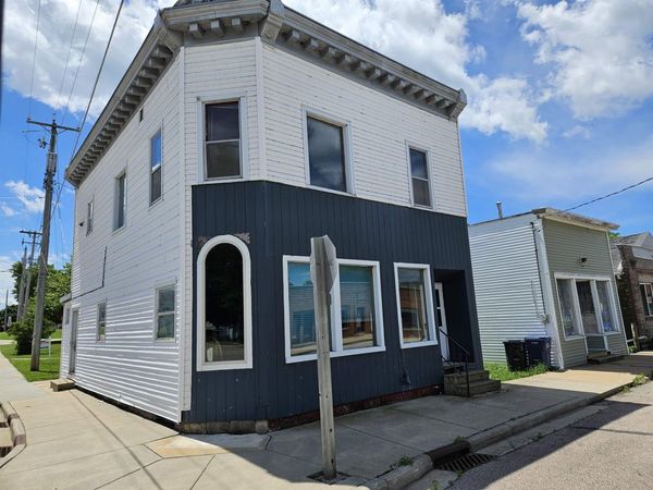 102 W Winnebago Street, Friesland, WI 53935