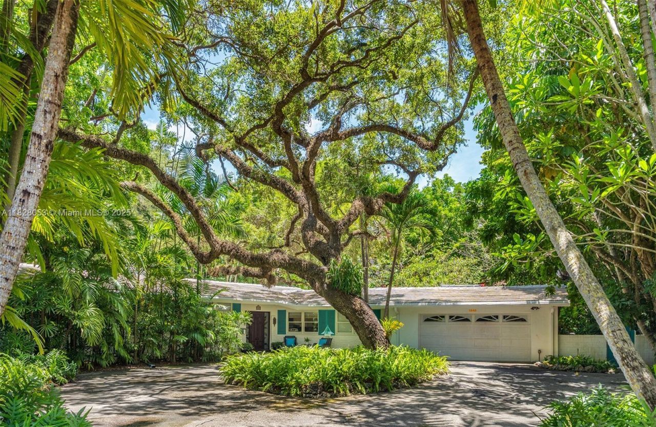 3540 N Moorings Way, Miami, FL 33133 Photo