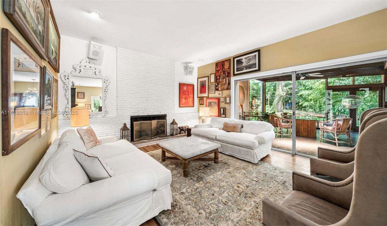 3540 N Moorings Way, Miami, FL 33133 Photo