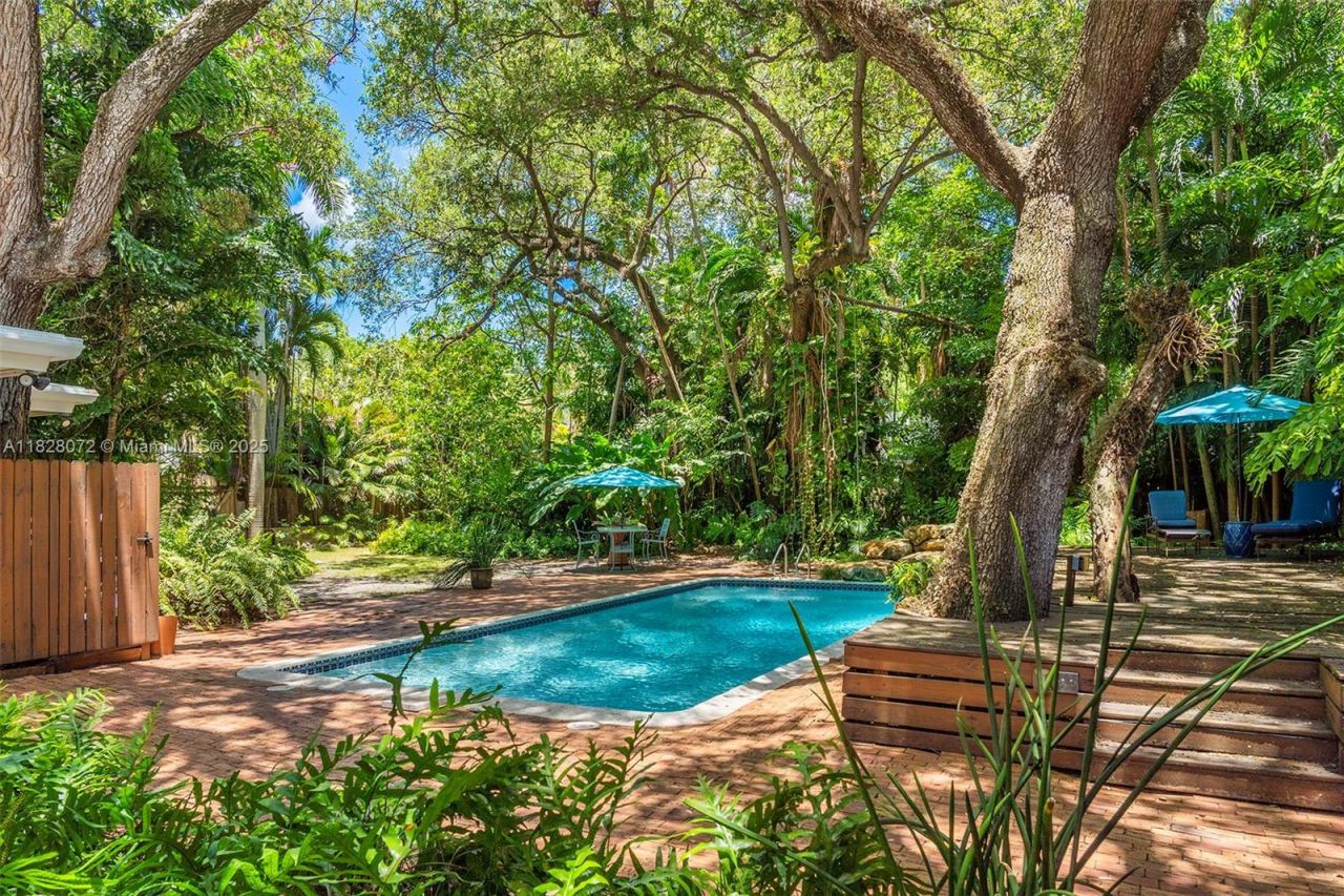 3540 N Moorings Way, Miami, FL 33133 Photo