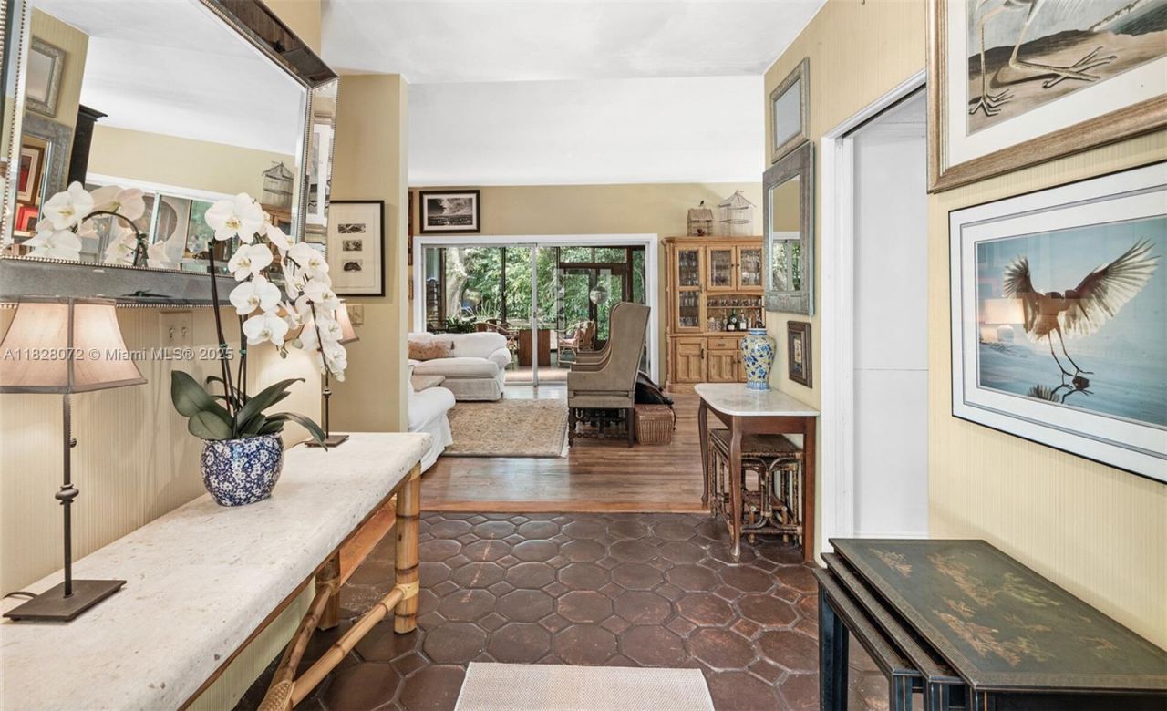 3540 N Moorings Way, Miami, FL 33133 Photo