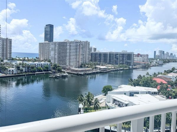 121 Golden Isles Dr, Unit 1107, Hallandale Beach, FL 33009