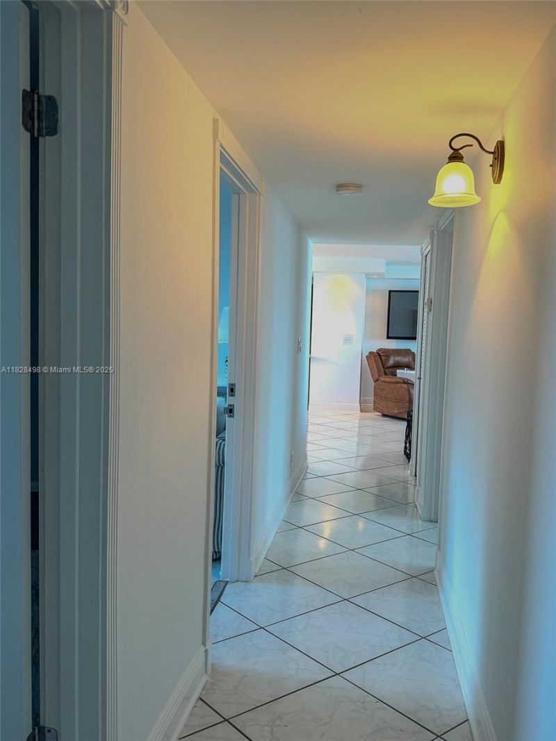 121 Golden Isles Dr, Unit 1107, Hallandale Beach, FL 33009 Photo